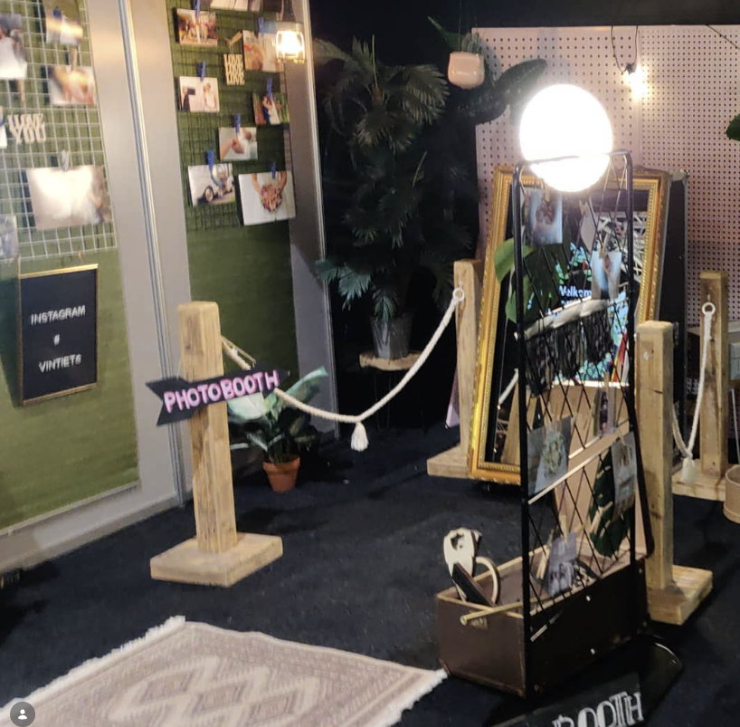 Photobooth huren in Oldenzaal — Ja, IK lach Photobooths