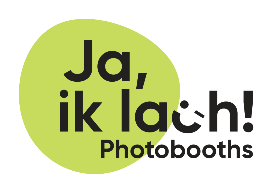 Logo van Ja, IK Lach - specialist in photobooth verhuur voor bruiloften en evenementen in Twente en Overijssel, inclusief Enschede, Hengelo, Delden en Deventer.